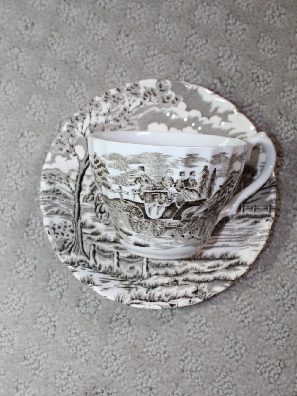 Royal Mail Staffordshire Ware Brown & White Tea Cup & Saucer
